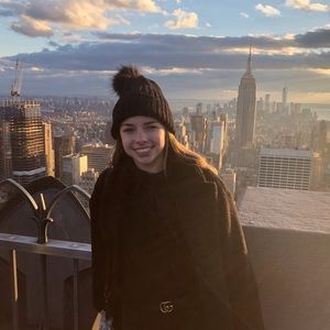 Meet your Posher, Mary caroline